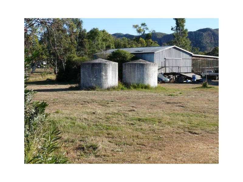 19 Eclipse Street, Springsure QLD 4722