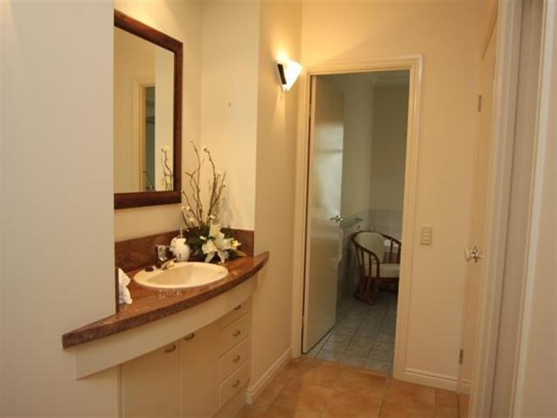 1607 Richmond Court, Hope Island QLD 4212