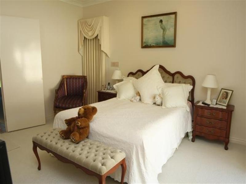 1607 Richmond Court, Hope Island QLD 4212