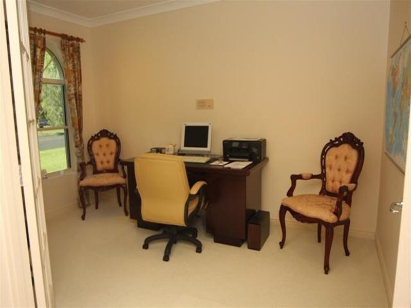 1607 Richmond Court, Hope Island QLD 4212