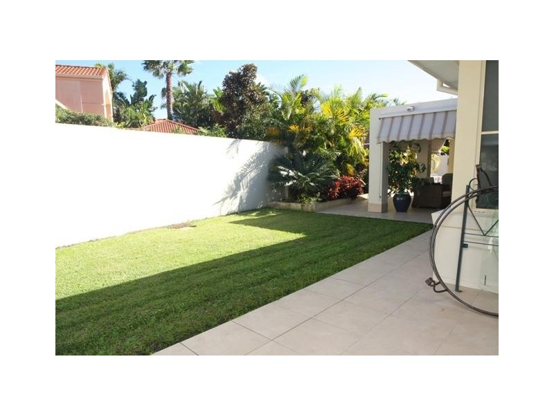 1607 Richmond Court, Hope Island QLD 4212