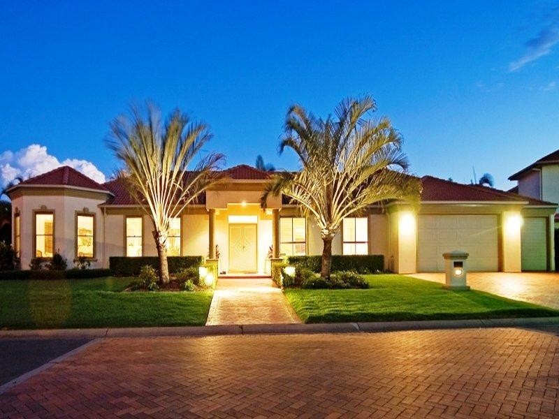 1621 Rosebank Way, Hope Island QLD 4212