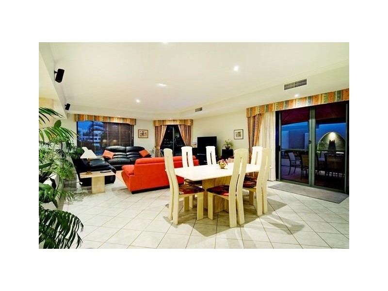 1621 Rosebank Way, Hope Island QLD 4212