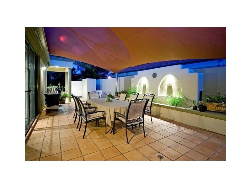 1621 Rosebank Way, Hope Island QLD 4212