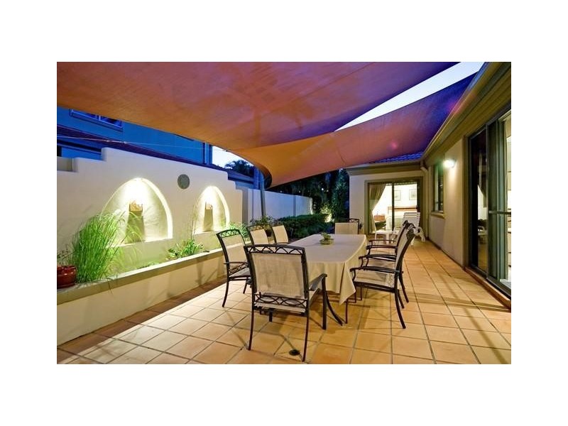 1621 Rosebank Way, Hope Island QLD 4212