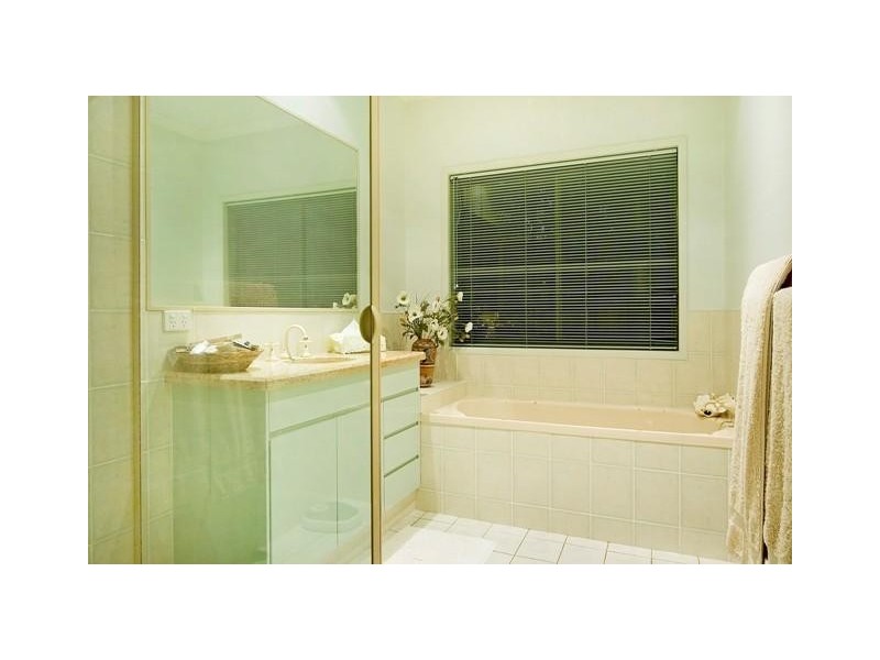 1621 Rosebank Way, Hope Island QLD 4212