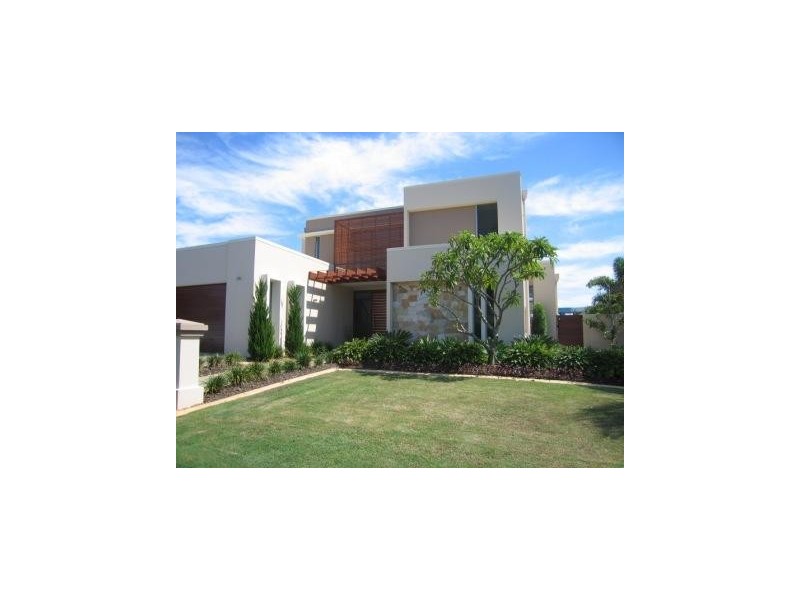 1671 Riverdale Drive, Hope Island QLD 4212