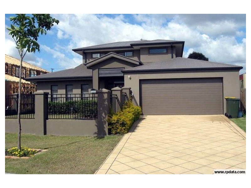 19 Ontario Crt, Oxenford QLD 4210