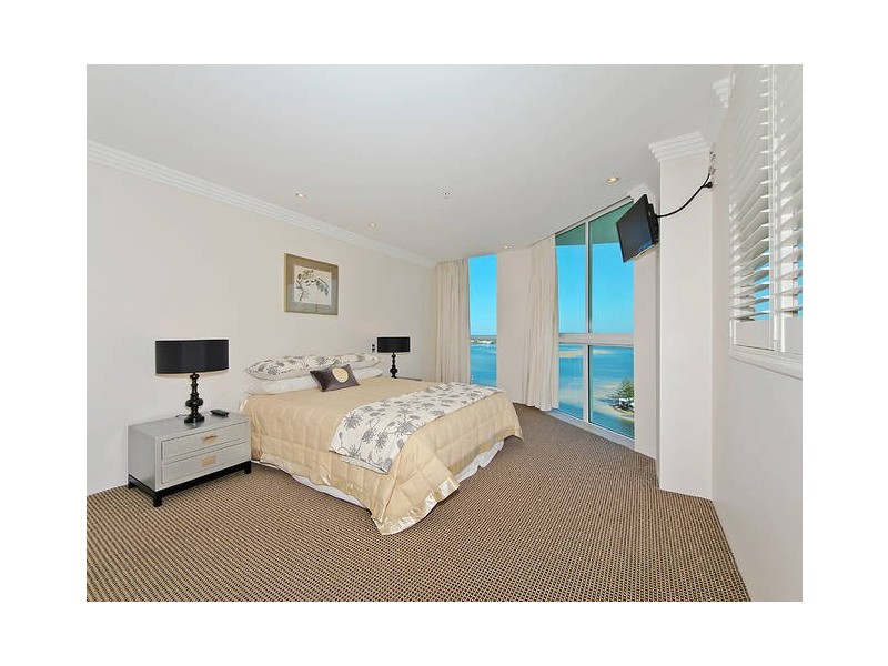 1403/182 Marine Parade, Labrador QLD 4215