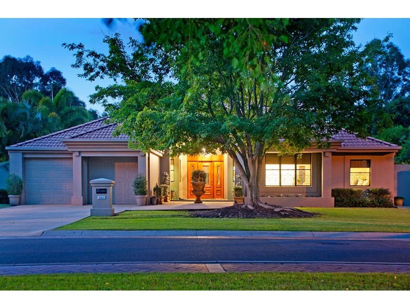 8202 Magnolia Drive, Hope Island QLD 4212