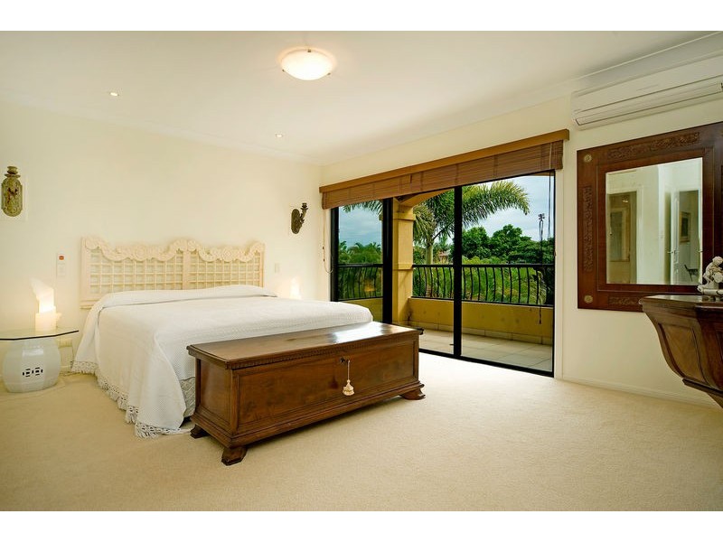 1609 Richmond Court, Hope Island QLD 4212