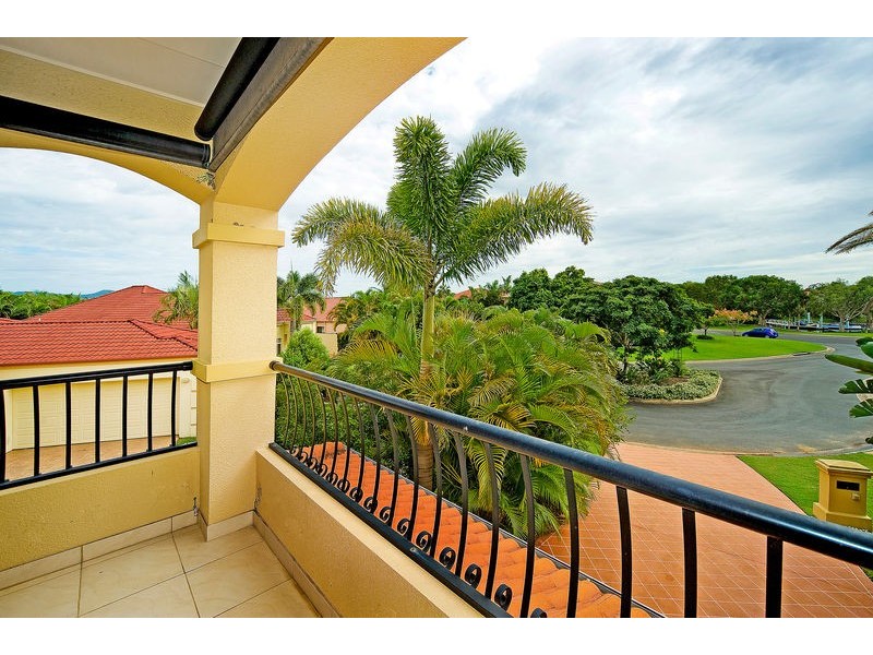 1609 Richmond Court, Hope Island QLD 4212