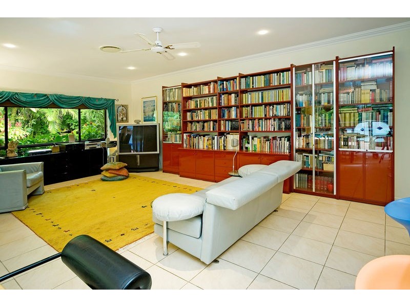 1609 Richmond Court, Hope Island QLD 4212