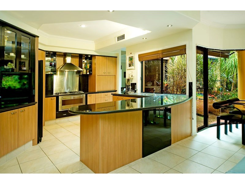 1609 Richmond Court, Hope Island QLD 4212
