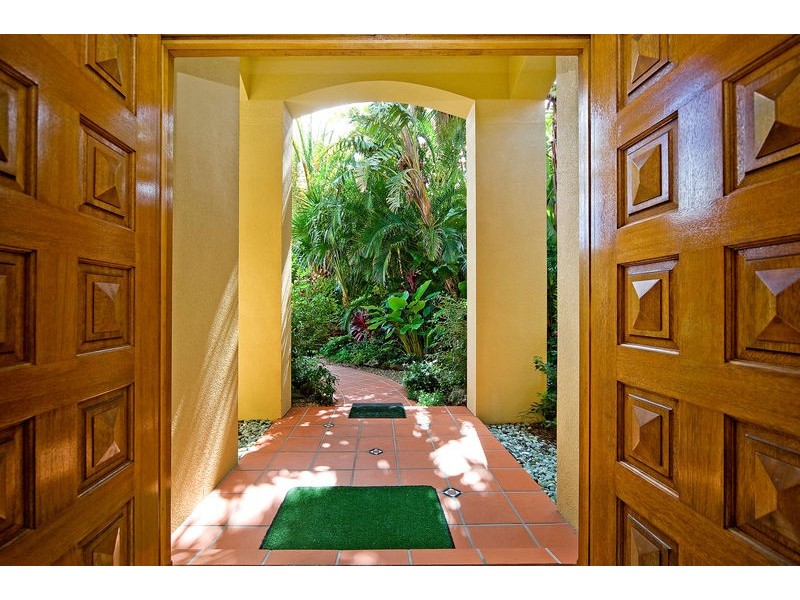 1609 Richmond Court, Hope Island QLD 4212