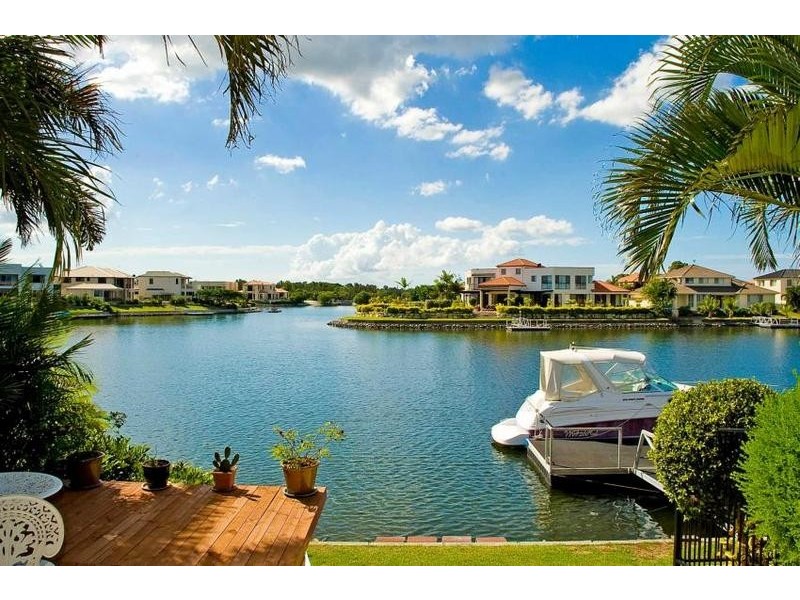 25 Windchimes Way, Helensvale QLD 4212