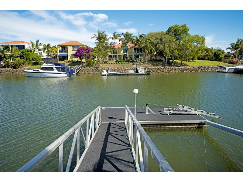 1097 Beechwood Drive, Hope Island QLD 4212