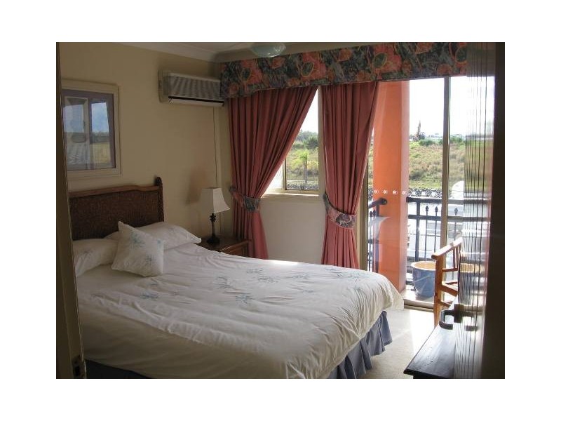 Hope Island QLD 4212