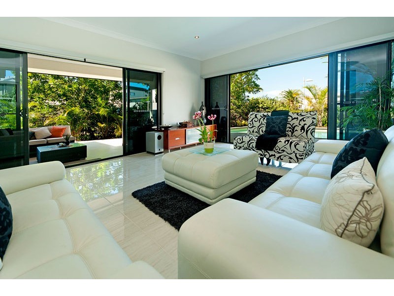 2523 Gracemere Circuit North, Hope Island QLD 4212