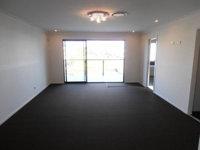 5 Harbourvue Court, Helensvale QLD 4212