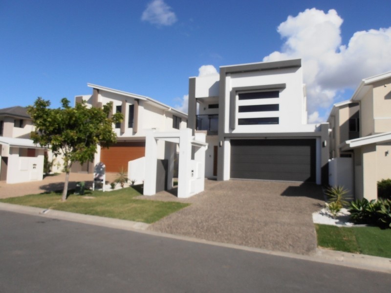 5 Harbourvue Court, Helensvale QLD 4212