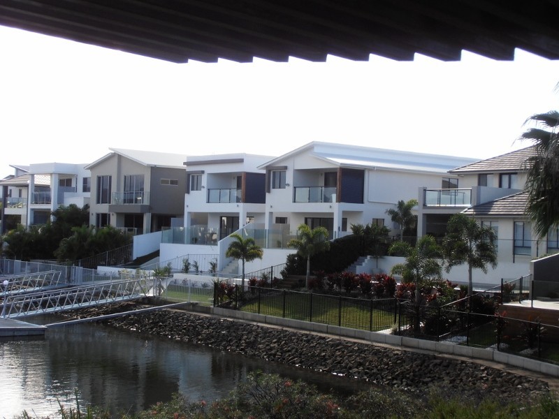 5 Harbourvue Court, Helensvale QLD 4212