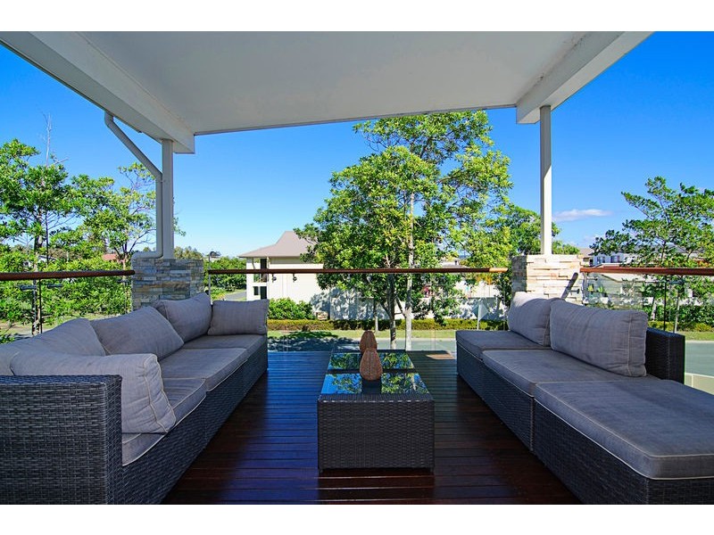 1 Onshore Place, Helensvale QLD 4212