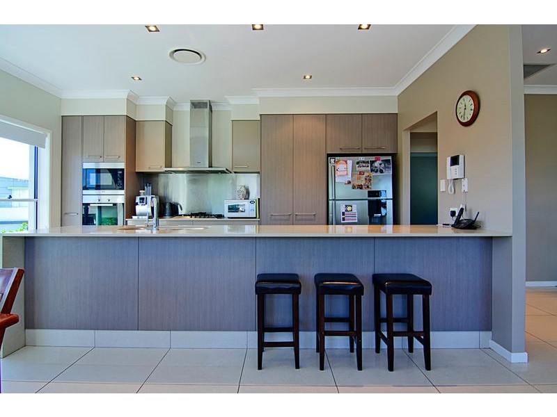 1 Onshore Place, Helensvale QLD 4212