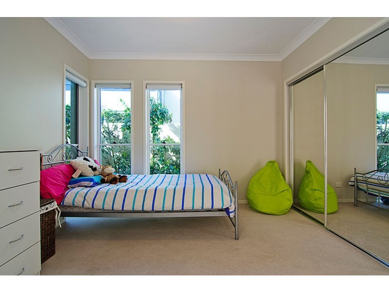 1 Onshore Place, Helensvale QLD 4212