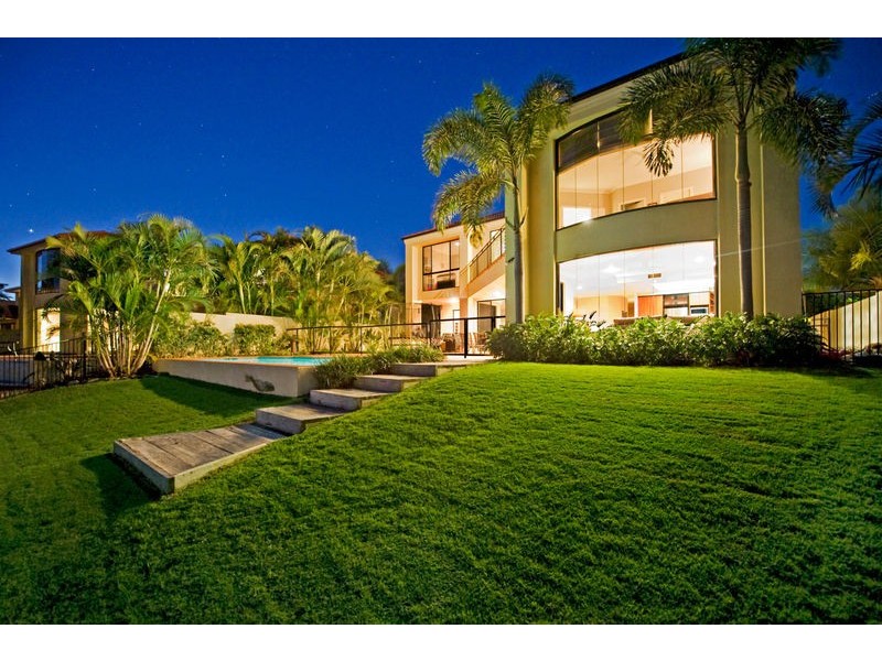 12 Windchimes Way, Helensvale QLD 4212