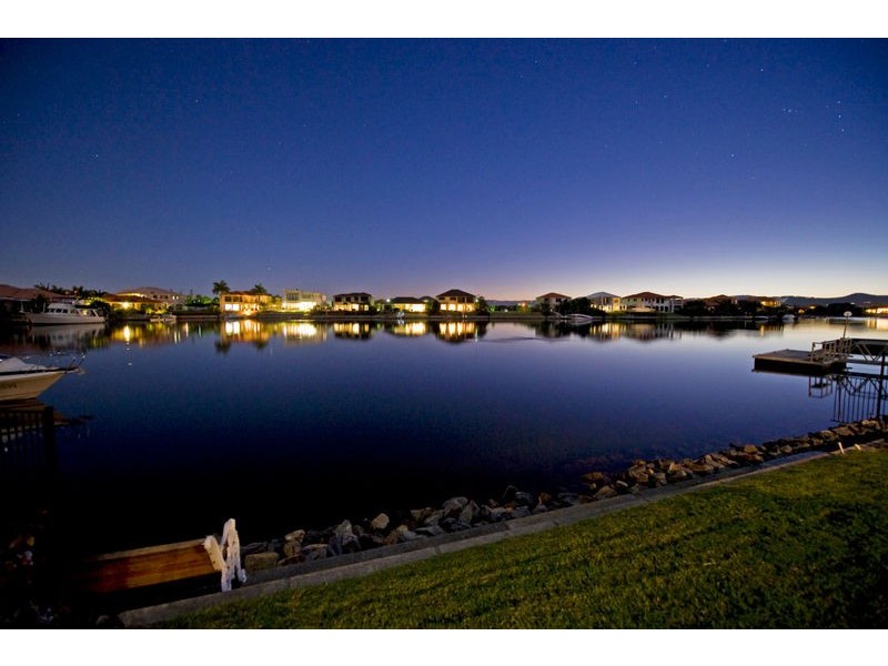 12 Windchimes Way, Helensvale QLD 4212