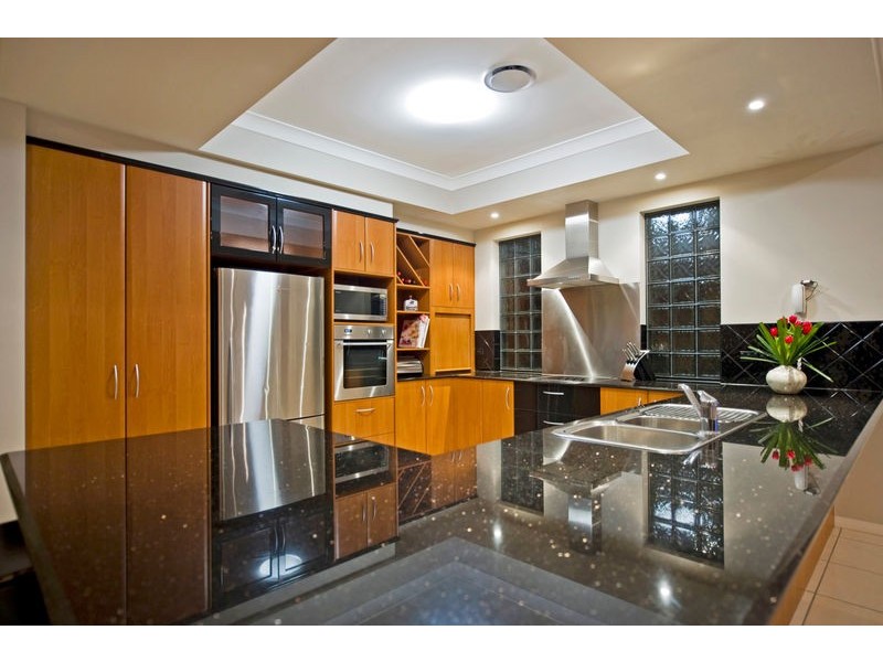 12 Windchimes Way, Helensvale QLD 4212