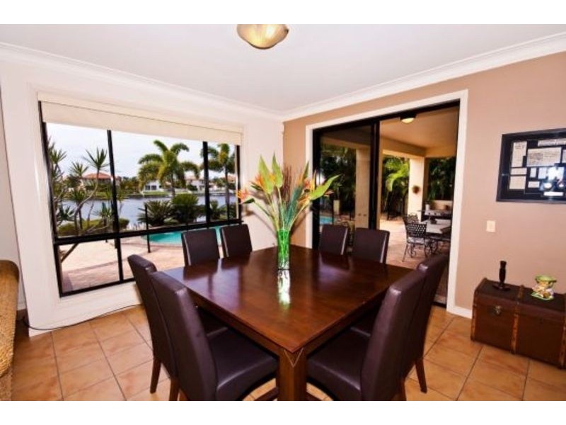 11 Windchimes Way, Helensvale QLD 4212
