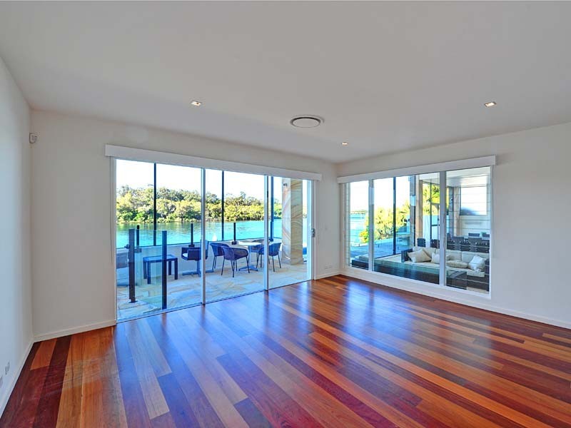 5693 Anchorage Terrace, Hope Island QLD 4212