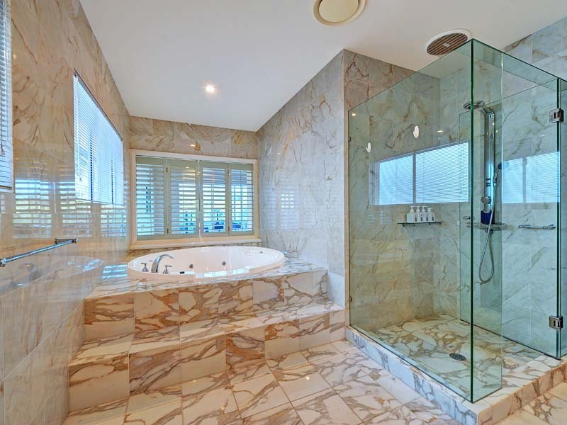 5693 Anchorage Terrace, Hope Island QLD 4212