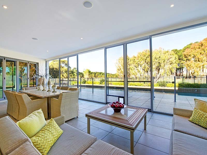 2229 The Masters Enclave, Hope Island QLD 4212