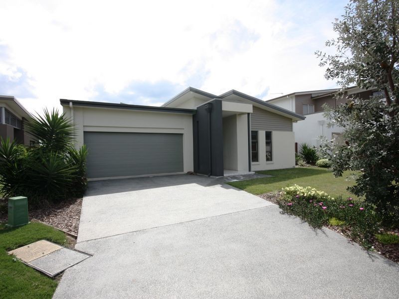 15 Galley Road, Hope Island QLD 4212