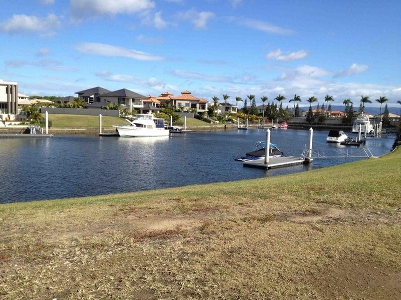 2631 Virginia Drive, Hope Island QLD 4212