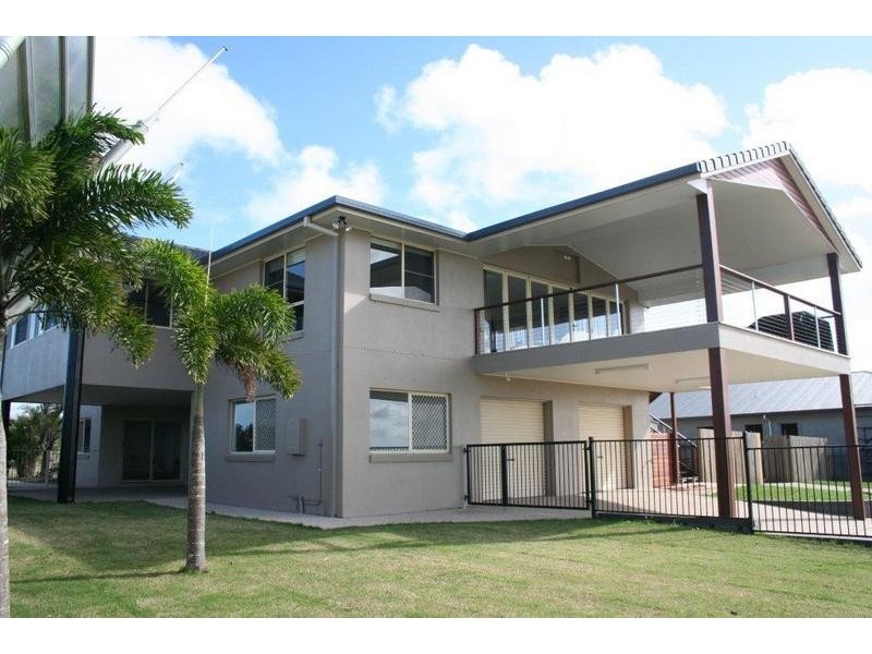 17-19 Douglas Crescent, Rural View QLD 4740