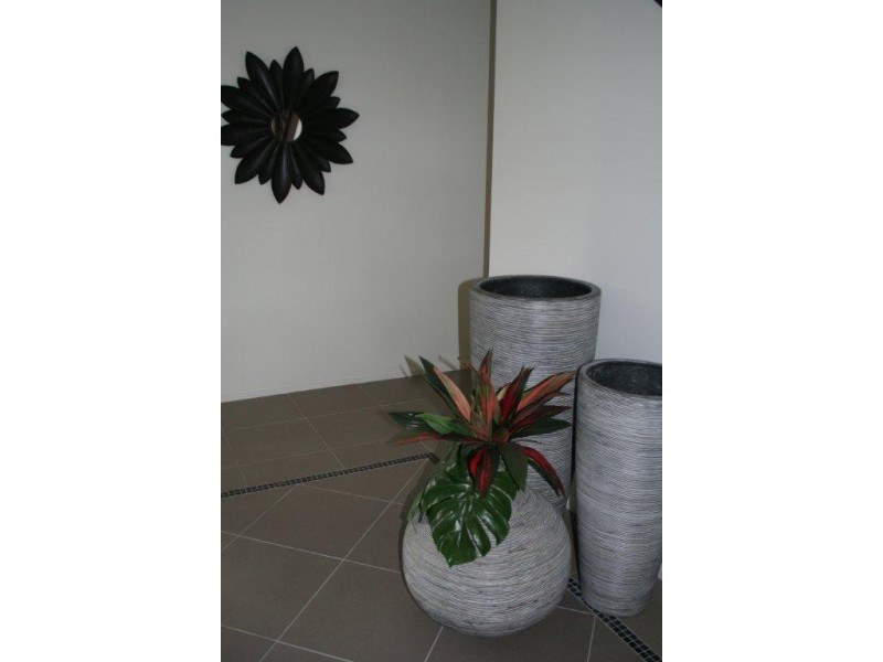 17-19 Douglas Crescent, Rural View QLD 4740