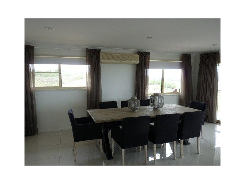 17-19 Douglas Crescent, Rural View QLD 4740