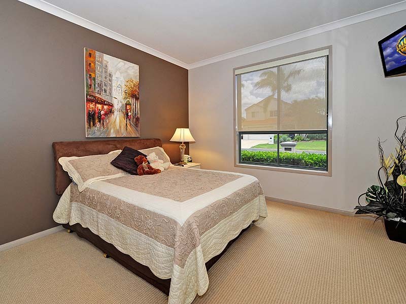 1621 Riverdale Drive, Rosebank Gardens, Hope Island QLD 4212