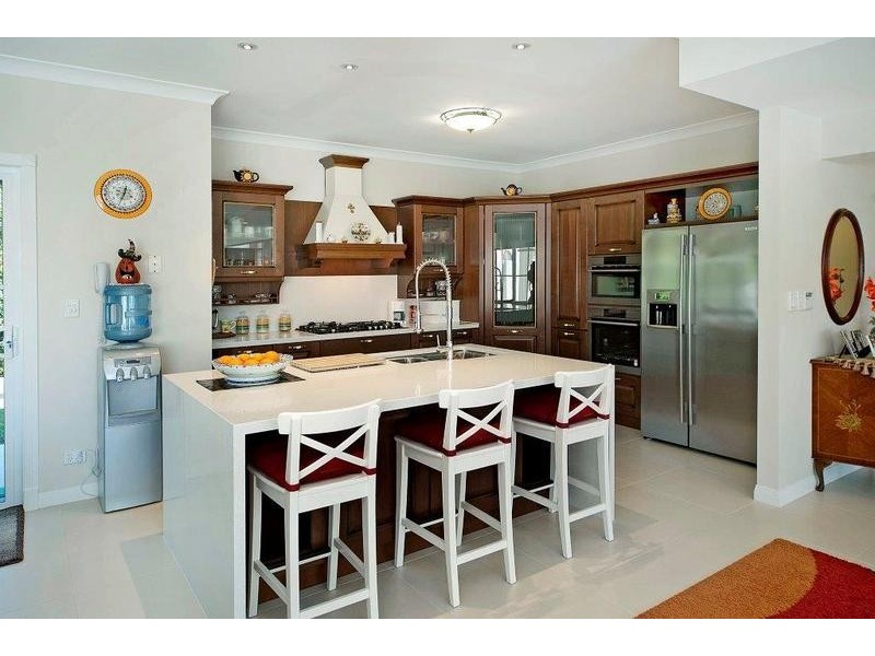 1616 Rosebank Way, Hope Island QLD 4212