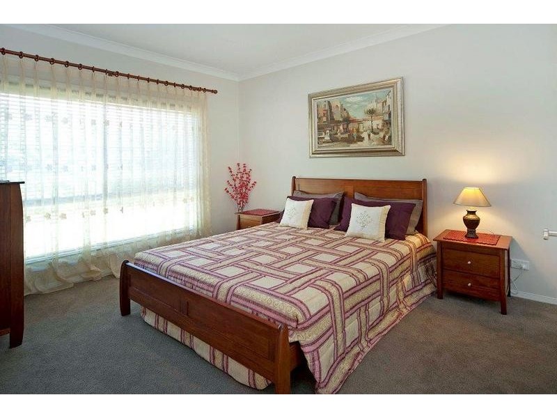 1616 Rosebank Way, Hope Island QLD 4212