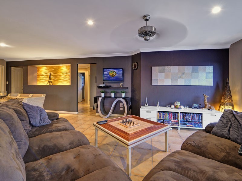 9 Fitzgerald Close, Maudsland QLD 4210