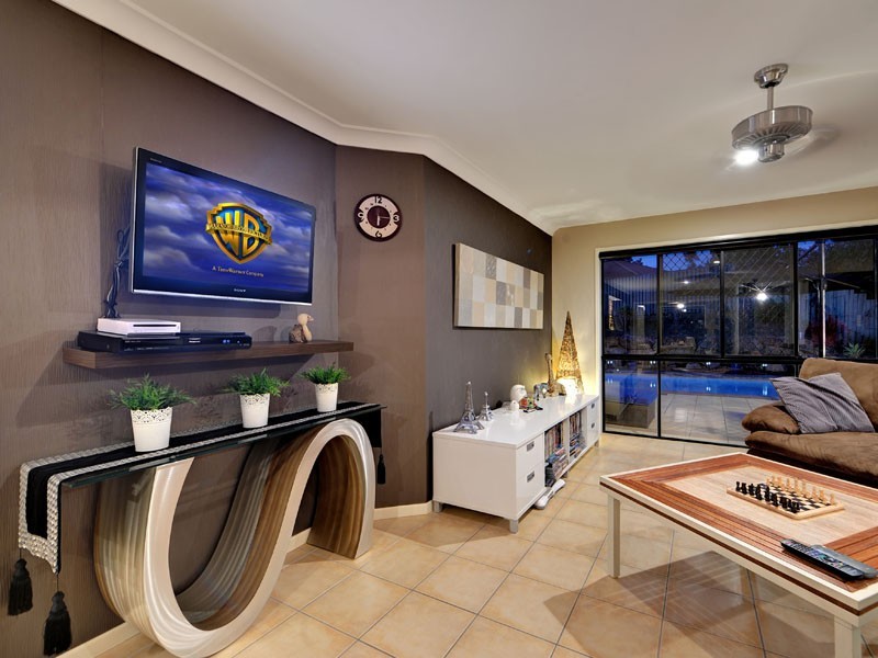 9 Fitzgerald Close, Maudsland QLD 4210