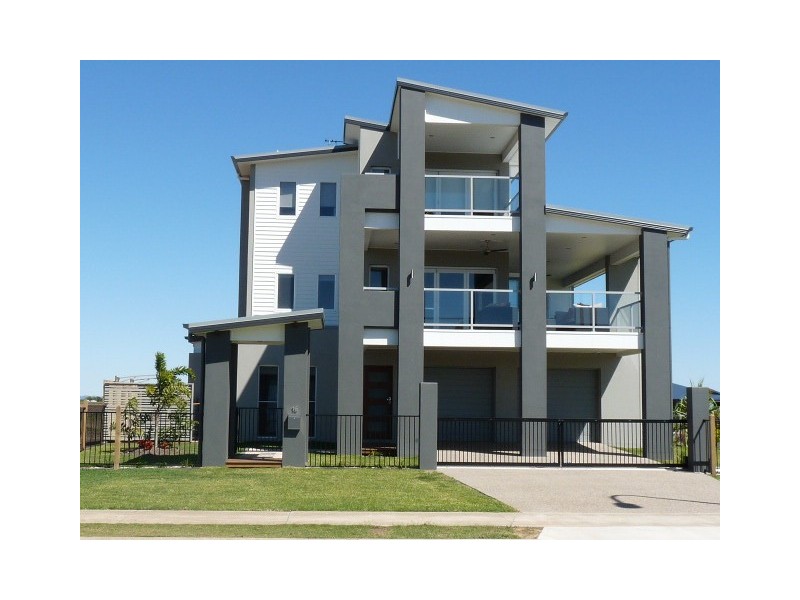 16 Alexandra Street, West Mackay QLD 4740
