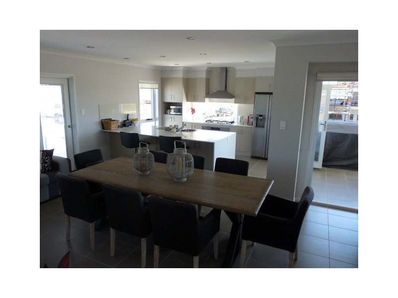 16 Alexandra Street, West Mackay QLD 4740
