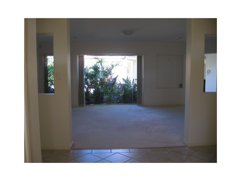 1 Parkwater Point, Helensvale QLD 4212