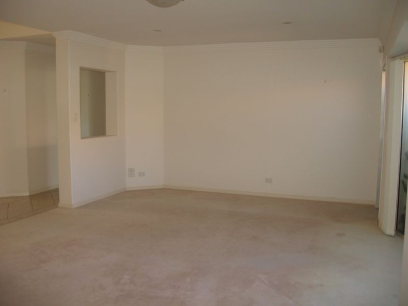 1 Parkwater Point, Helensvale QLD 4212